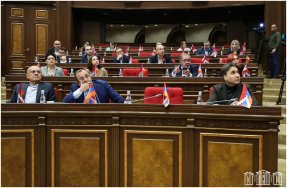 Фракция «Армения» присоединяется к инициативе выражения вотума недоверия Пашиняну с выдвижением кандидатуры архиепископа Микаела Аджапахяна